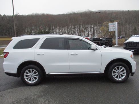 Used 2020 Dodge Durango SXT image 4