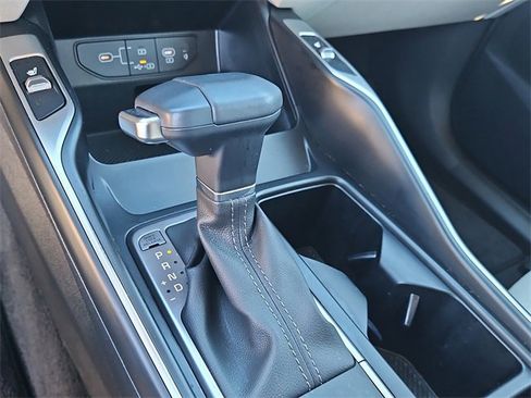 Certified 2025 Kia Sorento S image 27