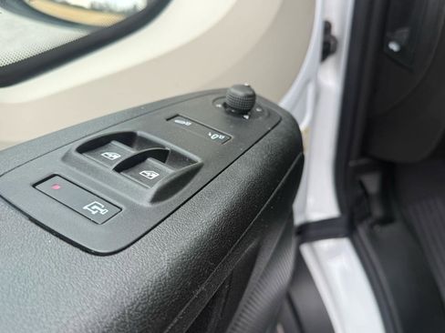 Used 2022 RAM ProMaster 2500 FWD image 14