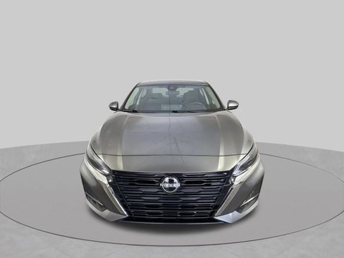 Used 2023 Nissan Altima 2.5 SV w/ SV Premium Package FWD image 26