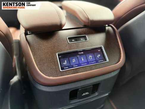 Used 2025 Lincoln Navigator Reserve AWD/4WD image 30