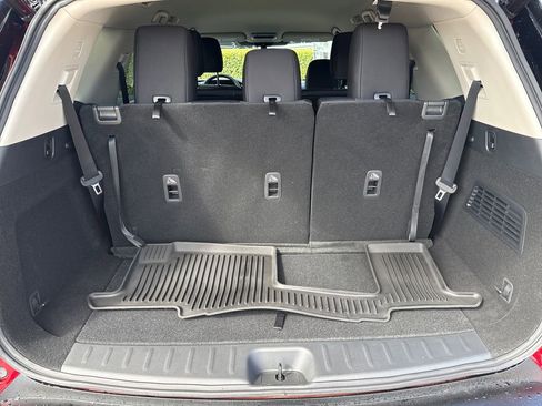 New 2026 Nissan Pathfinder SV image 12