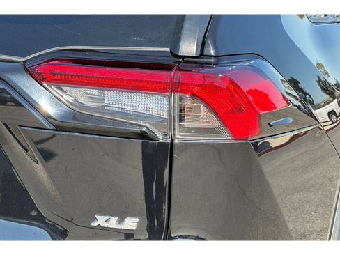Used 2024 Toyota RAV4 XLE image 32
