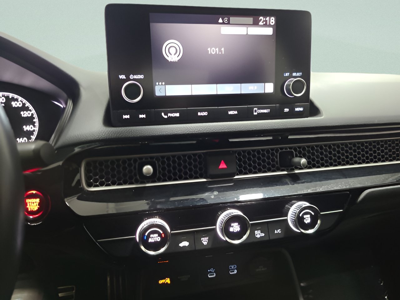Used 2025 Honda Civic Sport image 28