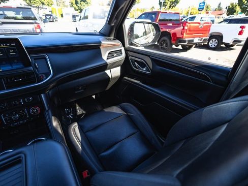 Used 2023 Chevrolet Tahoe LT w/ Luxury Package image 15