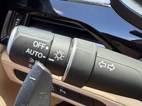 Used 2023 Acura MDX w/ Technology Package FWD image 35