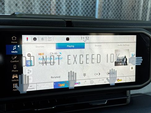 New 2026 Jeep Gladiator Sport image 17