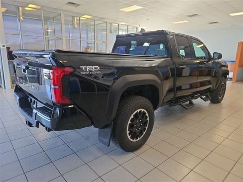 Used 2025 Toyota Tacoma TRD Off-Road image 8