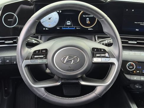 Certified 2023 Hyundai Elantra SEL w/ Convenience Package FWD image 21