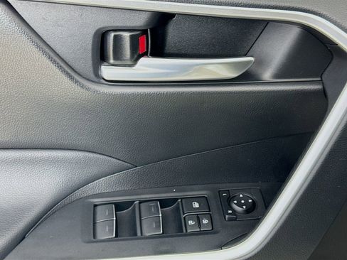 Used 2024 Toyota RAV4 XLE w/ Convenience Package image 21