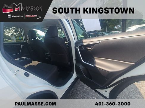 Used 2023 Toyota RAV4 LE AWD/4WD image 27