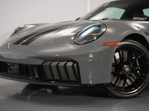 Used 2025 Porsche 911 Targa 4 GTS AWD/4WD image 11