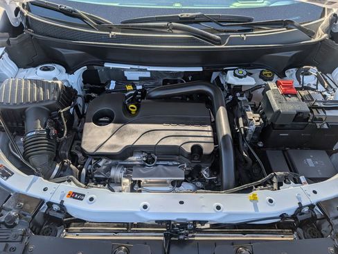 Used 2025 Chevrolet Equinox LT image 21