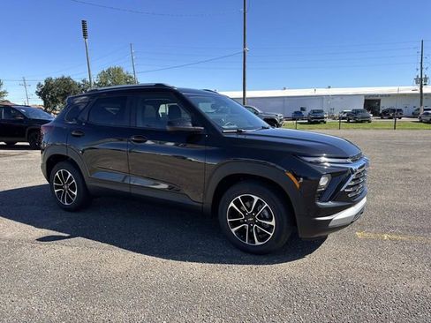 New 2026 Chevrolet TrailBlazer LT w/ Convenience Package FWD image 6