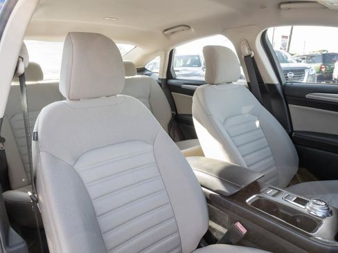 Used 2018 Ford Fusion S FWD image 31