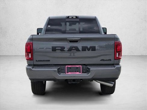 New 2026 RAM 2500 Laramie AWD/4WD image 9