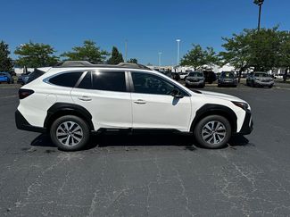 Certified 2025 Subaru Outback Premium AWD/4WD video 2