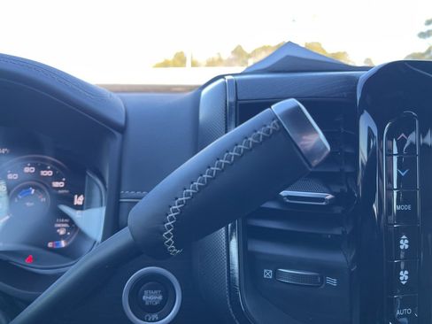 Used 2024 RAM 2500 Limited image 31