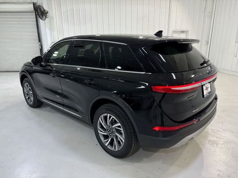 New 2026 Lincoln Corsair Premiere FWD image 25