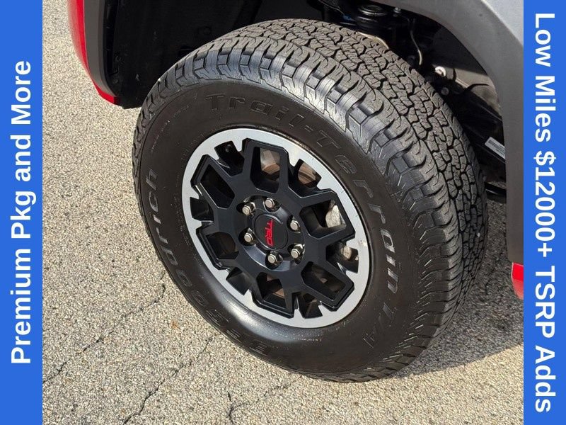 Used 2025 Toyota Tacoma TRD Off-Road w/ TRD Off Road Premium Package AWD/4WD image 10