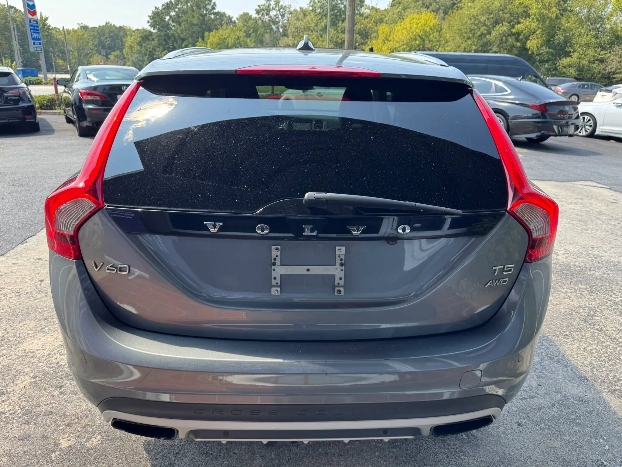 Used 2016 Volvo V60 T5 Cross Country w/ Convenience Package AWD/4WD image 6