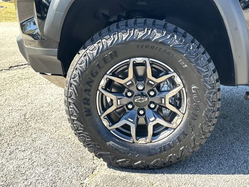 New 2026 Chevrolet Colorado ZR2 w/ Technology Package image 11