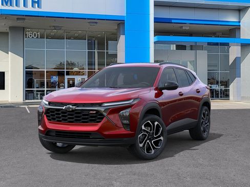 New 2026 Chevrolet Trax RS w/ Sunroof Package FWD image 6