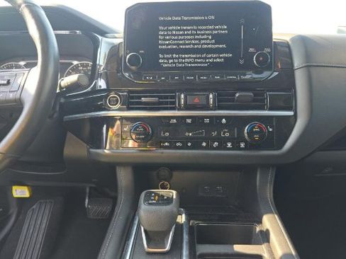 Used 2023 Nissan Pathfinder SL w/ SL Premium Package FWD image 13