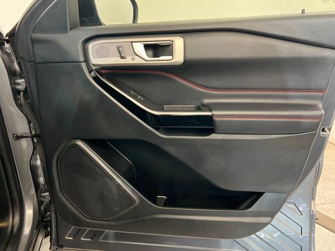 Used 2022 Ford Explorer ST-Line w/ Class IV Trailer Tow Package image 25