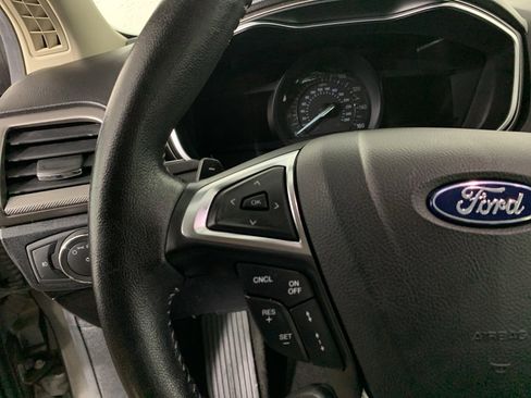 Used 2019 Ford Fusion SE w/ Equipment Group 151A image 19