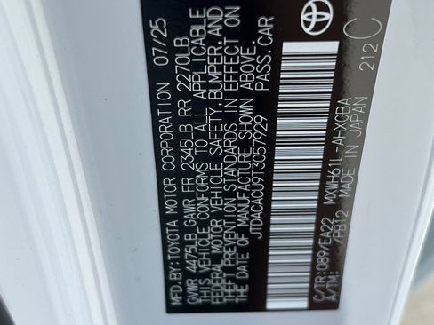 Used 2026 Toyota Prius Plug-In Hybrid FWD image 22
