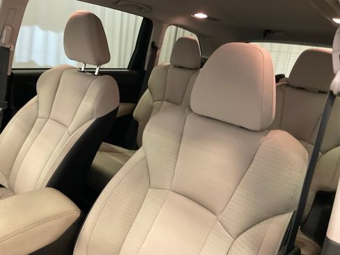 Used 2019 Subaru Ascent Premium AWD/4WD image 15