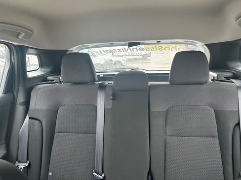 Certified 2025 Nissan Kicks S image 17