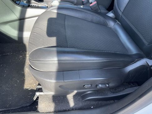 Used 2017 Buick Encore Preferred image 6