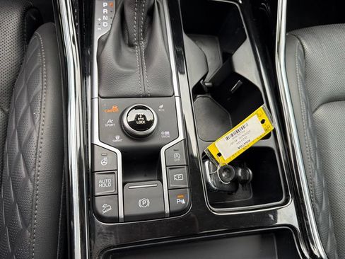 Used 2023 Kia Sorento SX Prestige AWD/4WD image 19