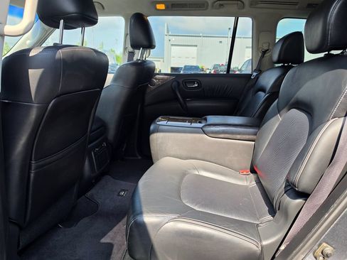 Used 2017 INFINITI QX80 4WD w/ All Season Package image 34