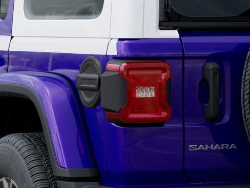 New 2026 Jeep Wrangler Sahara w/ Whitecap Package image 15