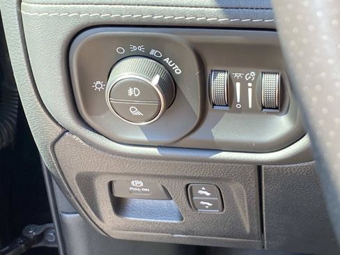 Used 2022 RAM 1500 TRX w/ TRX Level 1 Equipment Group AWD/4WD image 27