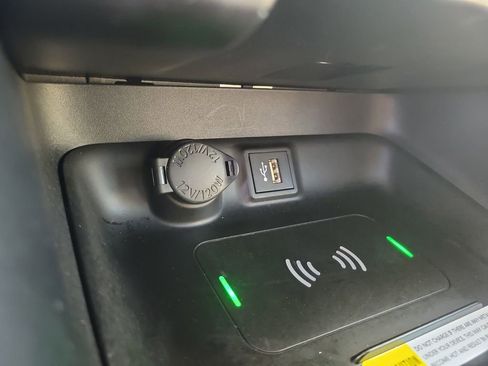 Used 2024 Toyota RAV4 XLE image 23