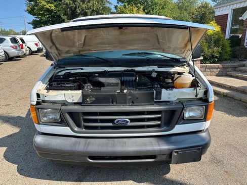 Used 2003 Ford E-150 and Econoline 150 RWD image 10