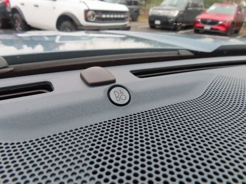 New 2025 Ford Maverick Lariat image 11