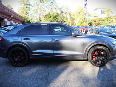 Used 2020 Audi Q8 Prestige w/ Prestige Package image 6