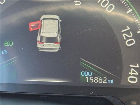 Used 2025 Toyota RAV4 LE FWD image 10