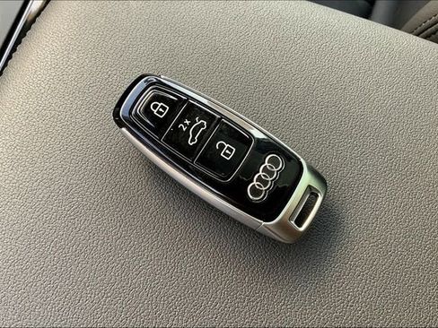 Used 2021 Audi Q7 3.0T Premium Plus image 14