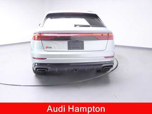 Used 2024 Audi Q8 Prestige w/ Prestige Package AWD/4WD image 7