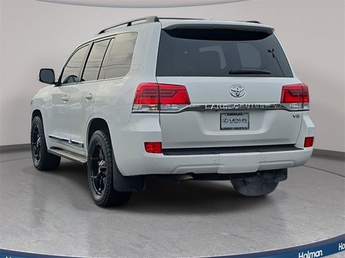 Used 2021 Toyota Land Cruiser image 7