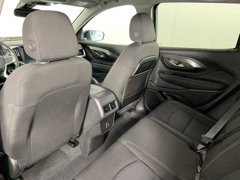 Used 2024 GMC Terrain SLE w/ Driver Convenience Package image 28