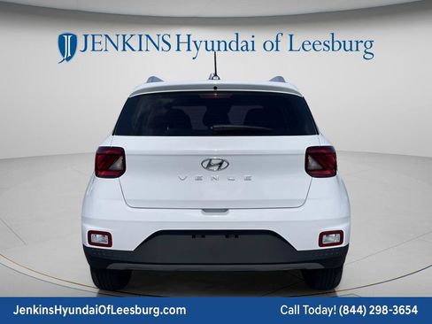 New 2026 Hyundai Venue SEL FWD image 5
