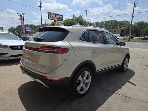 Used 2018 Lincoln MKC Premiere AWD/4WD image 7