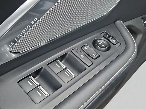 Used 2019 Acura RDX AWD w/ Advance Package image 24